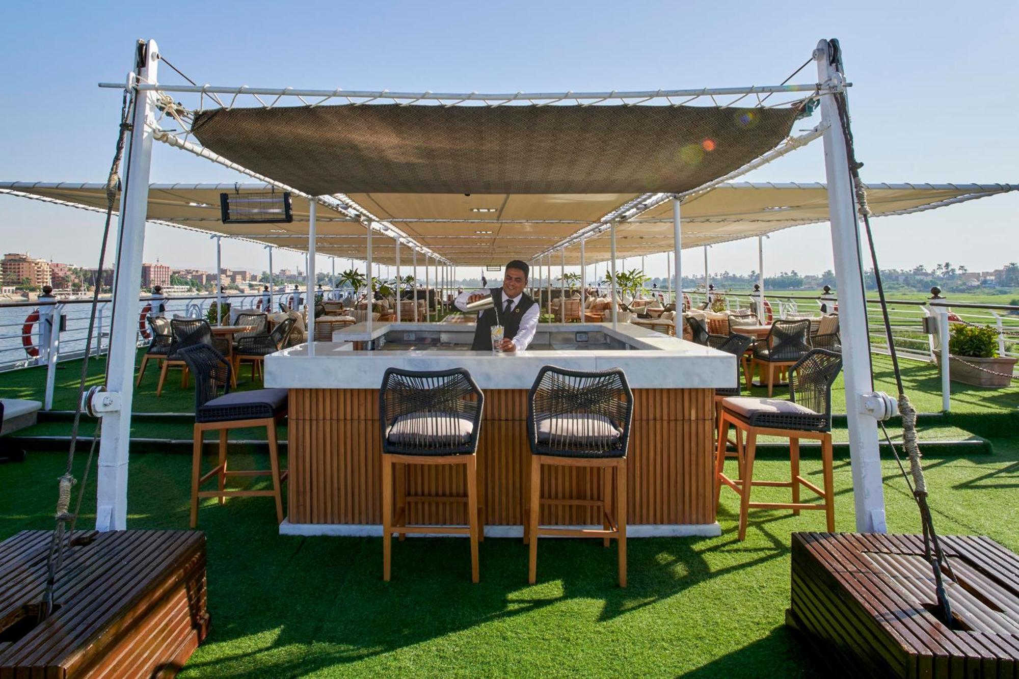 Moevenpick Royal Lotus Nile Cruise, Every Monday Four Nights From Luxor, Every Friday Three Nights From Aswan - Including Excursions & Sightseeing ภายนอก รูปภาพ